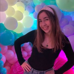 Meet your Posher, Maddie